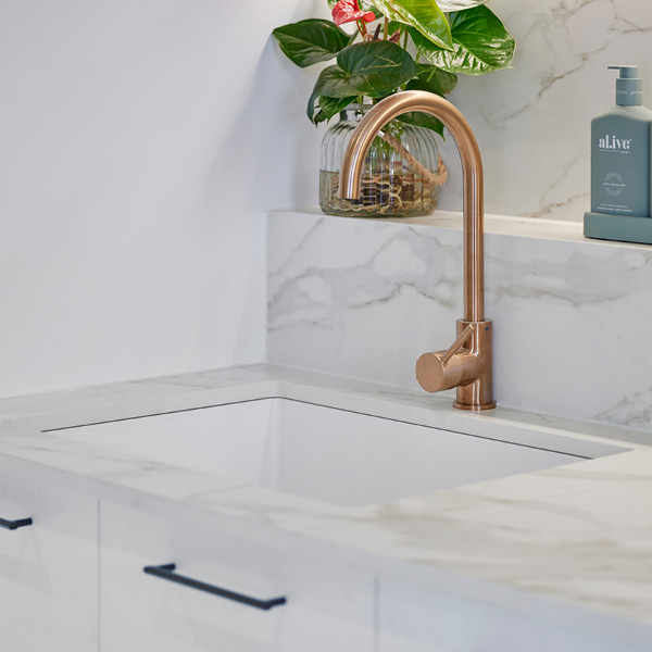 Sink And Tapware: By Abi Interiors