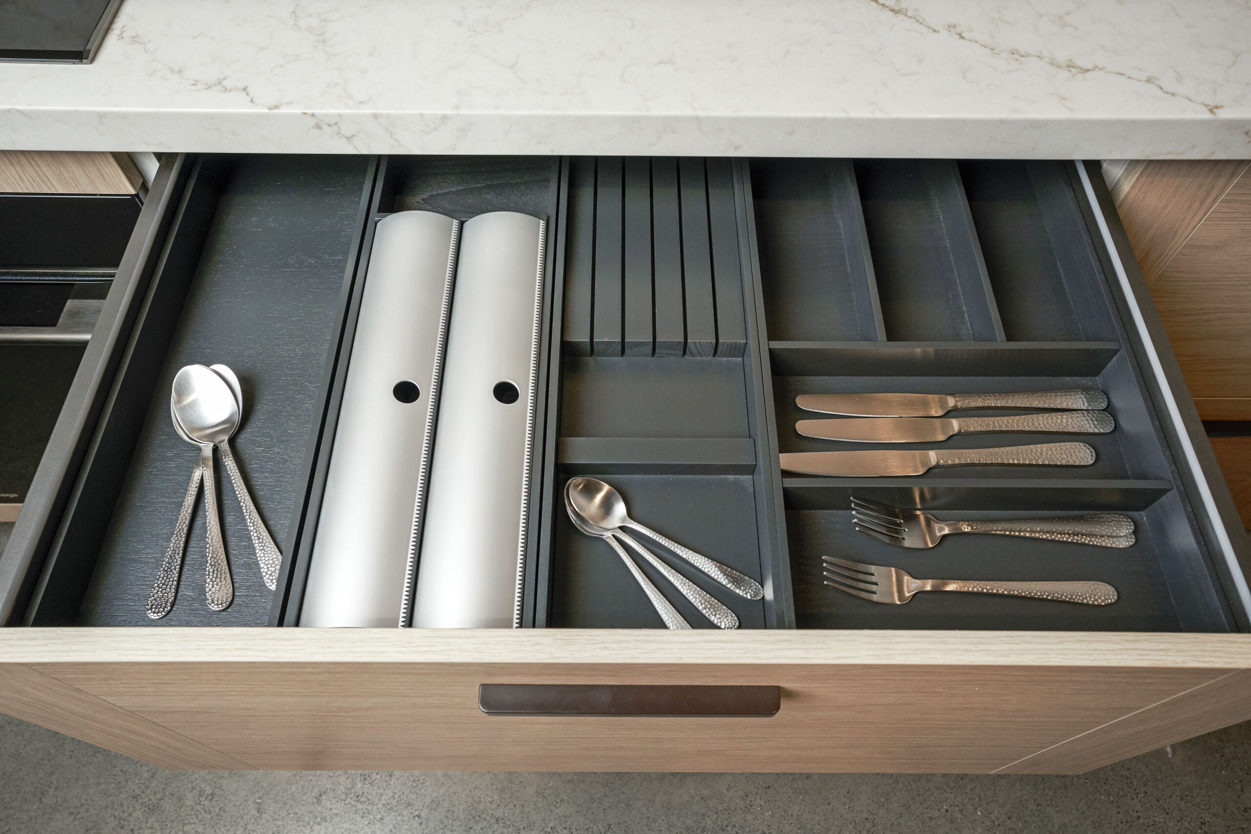 Hettich Orga 270 cutlery tray organiser