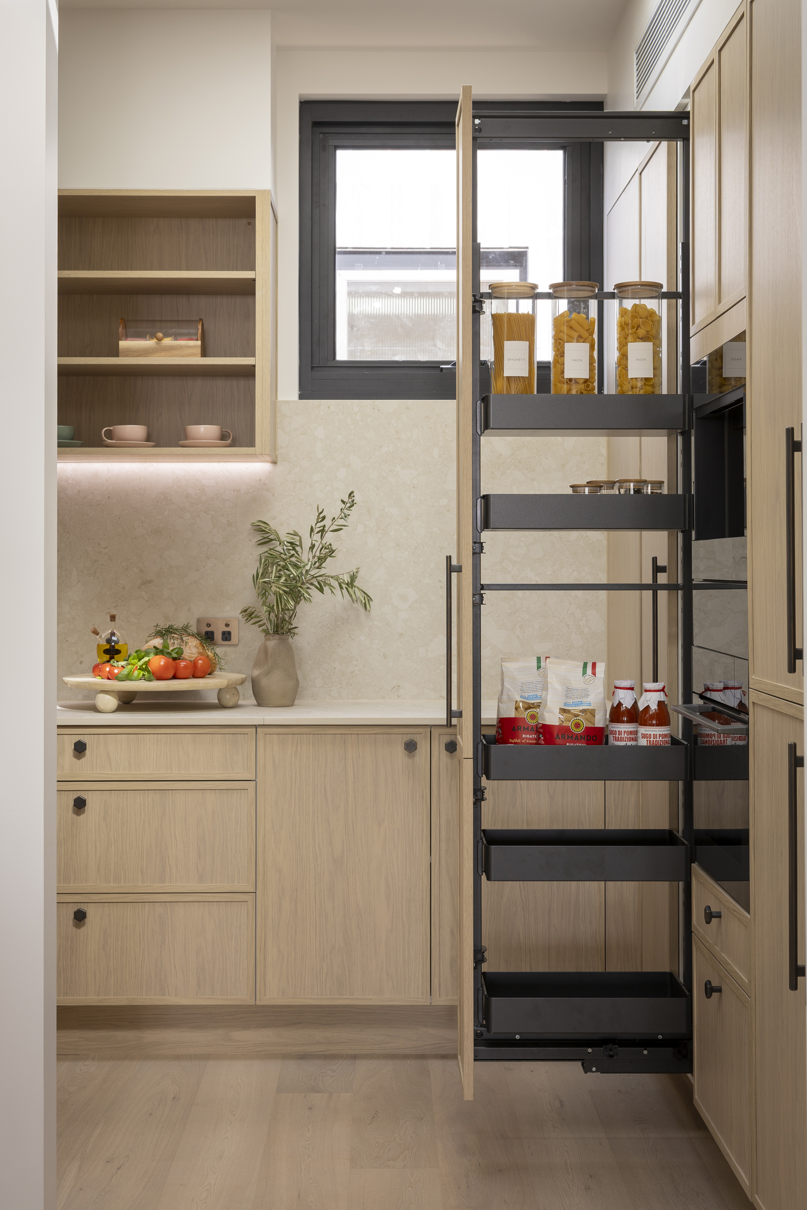 MA077 Hettich Pull Out Pantry